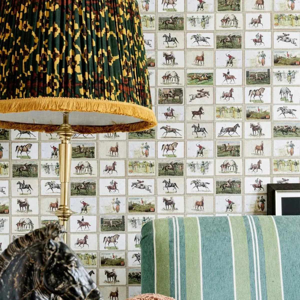 English Equestrian Stamps Wallpaper - Mind The Gap
