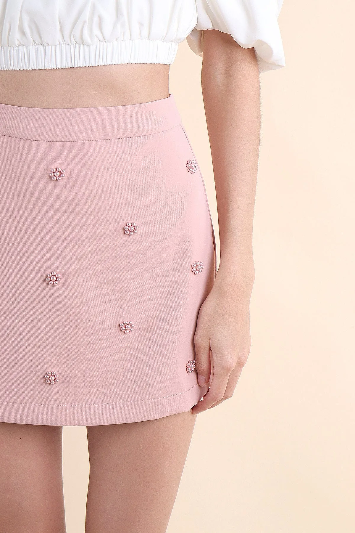 STARRY EMBELLISHED SKIRT IN PINK
